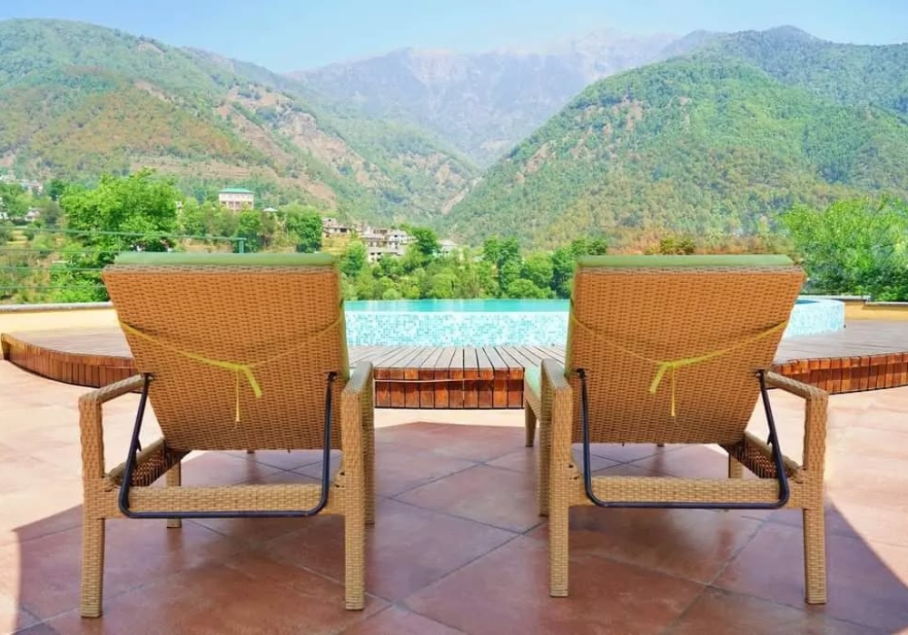 The Green Bean Hostel & Cafe