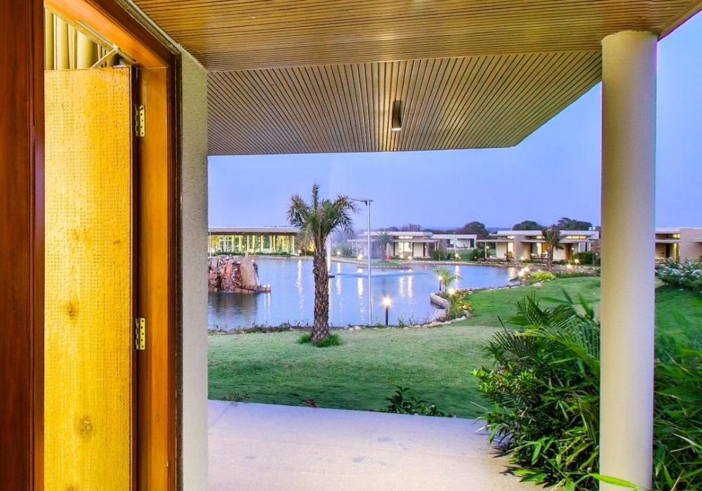 The Green Bean Hostel & Cafe